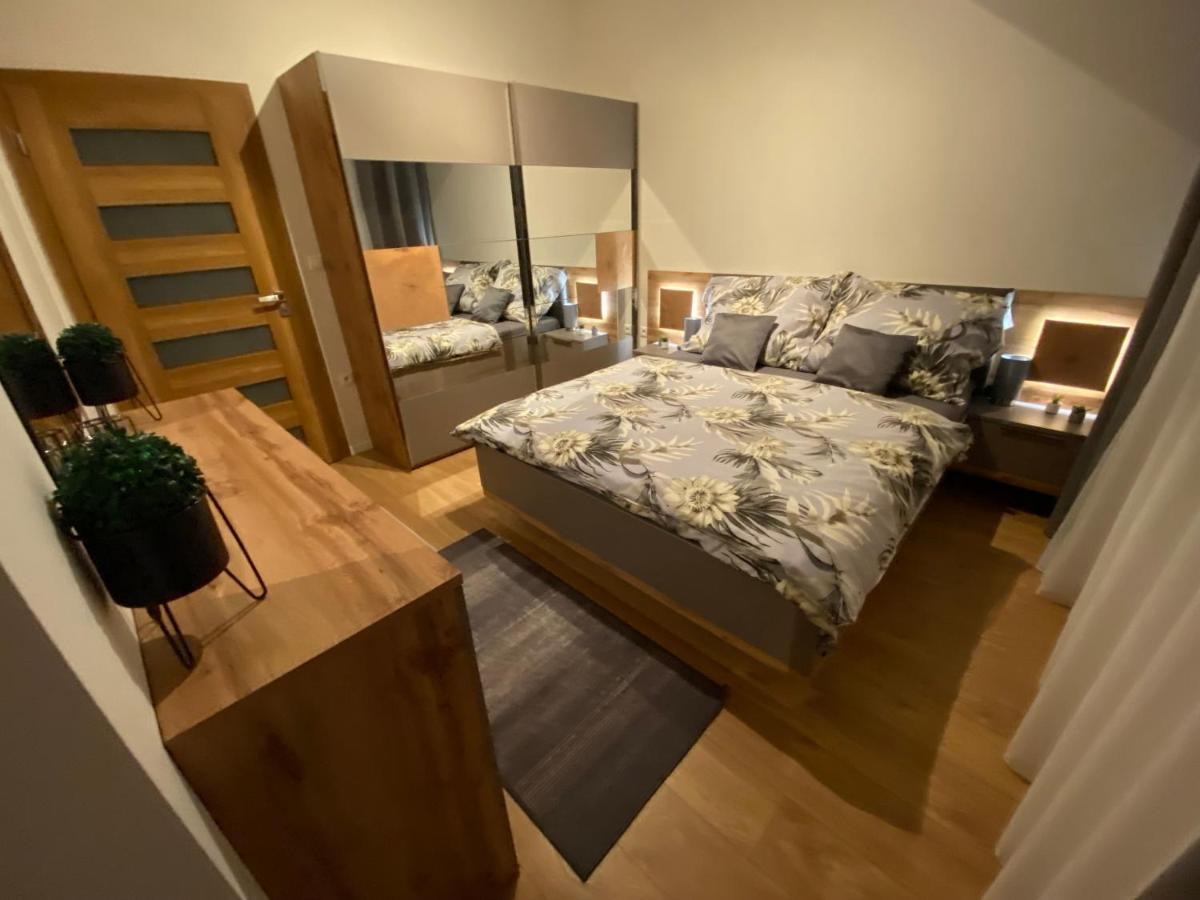 Apartment Mala Praha & Parking In The Garage Zilina Luaran gambar