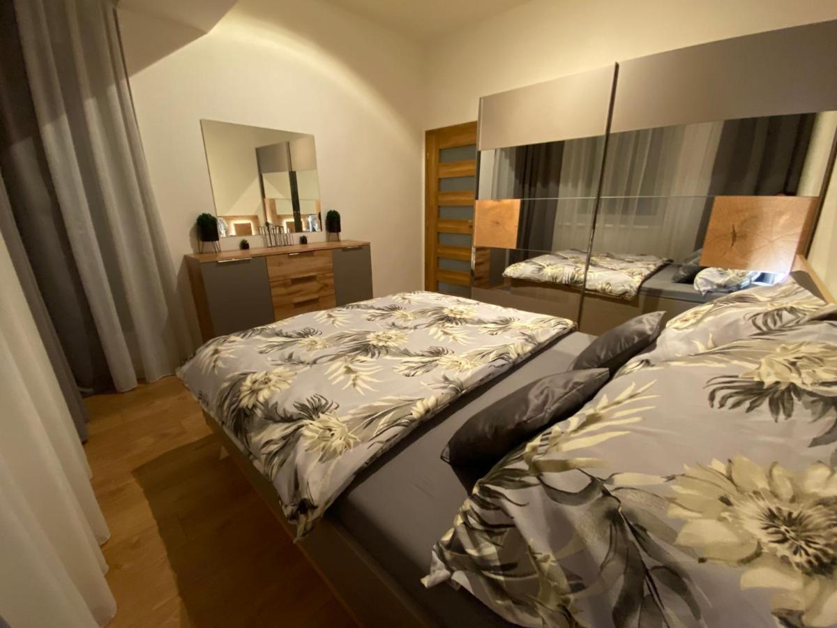 Apartment Mala Praha & Parking In The Garage Zilina Luaran gambar